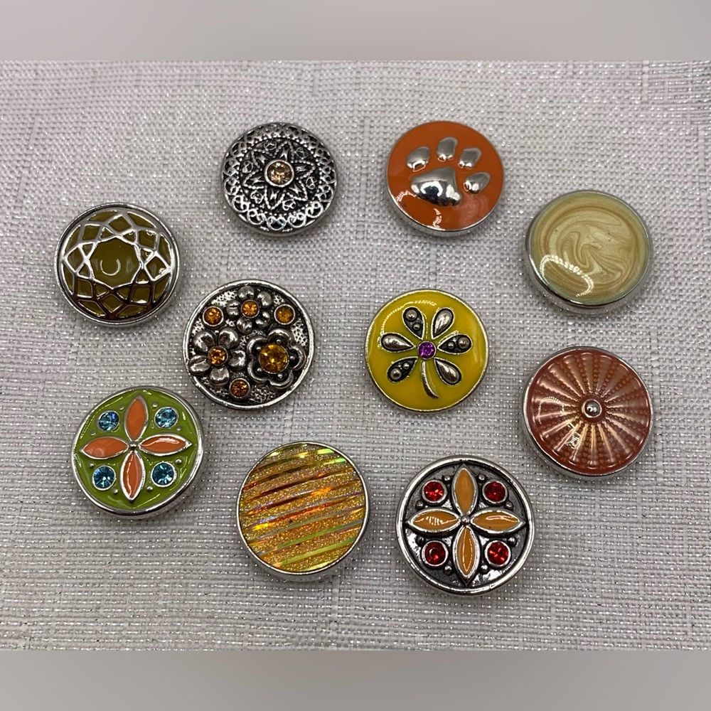 SALE - ORANGE & YELLOW BUNDLE - SET of 10 - Snap Button Charms - 18mm/20mm